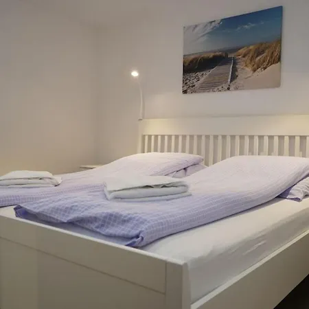 Ferienhaus Luv & Lee Duhnen 7 *